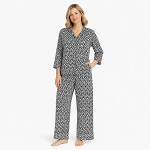 Natori Black and White Patterned Pajama Set
